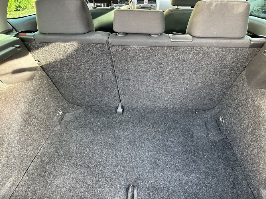 VW Golf Автомат бензин 1,6см