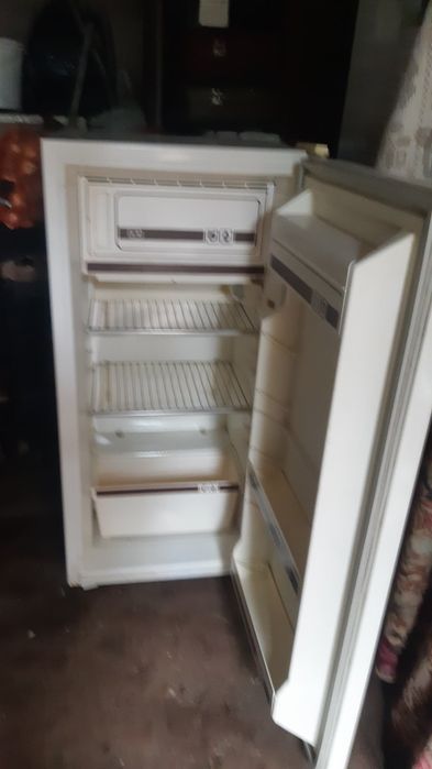 Продам холодильник