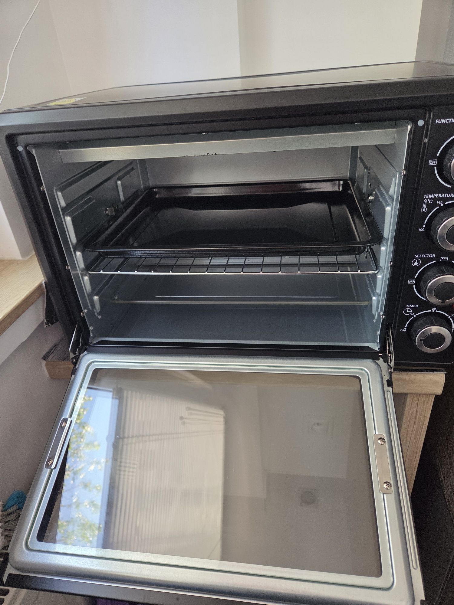 MINI piekarnik MPM MPE 07/T  45L 2000W