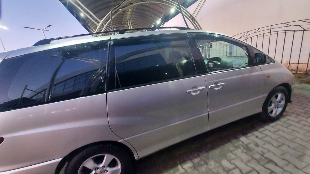 Продам Toyota previa 2.0d. 2001г.в.