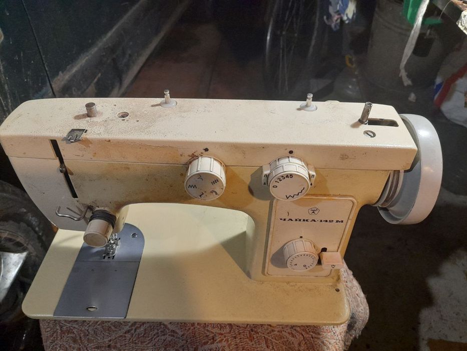 Швейная машинка "Чайка"