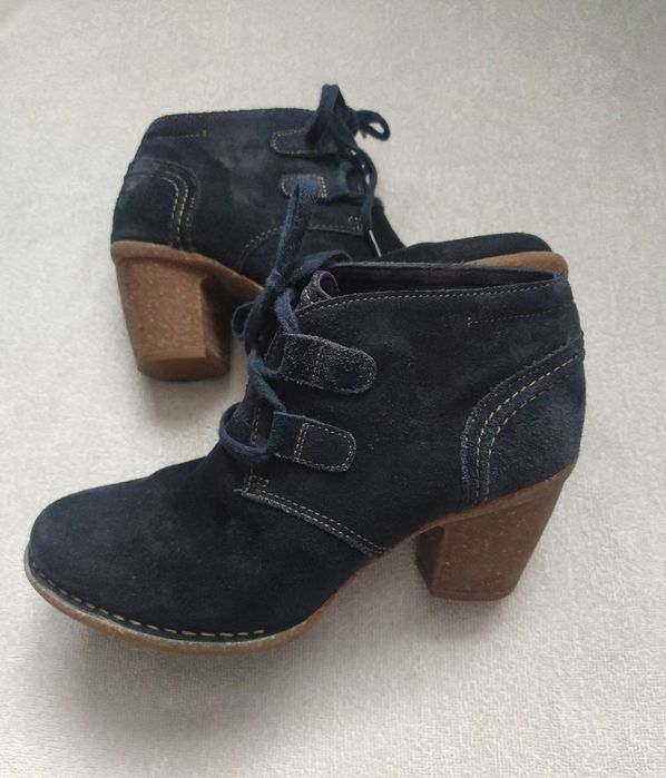 Черевики, ботільйони Clarks