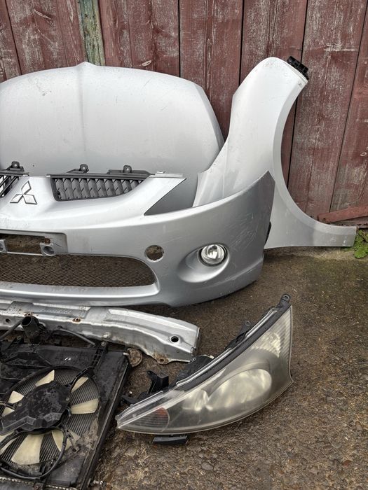 Морда комплект передка Mitsubishi Grandis 2004 рік