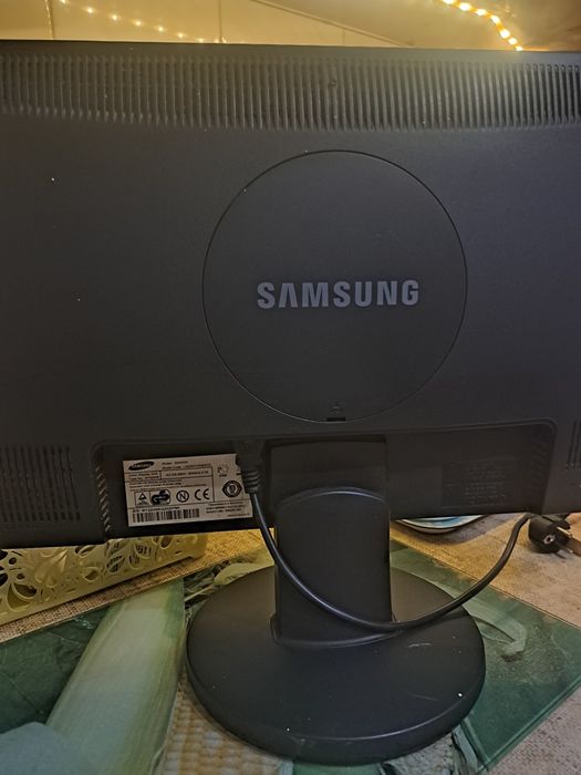 Monitor Samsung 22 cale 100% sprawmy  stan bardzo dobry