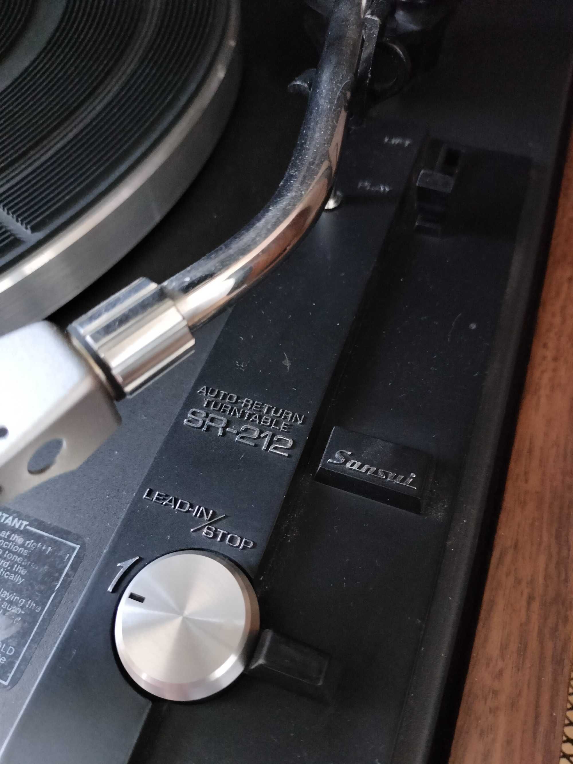 gramofon Sansui SR-212