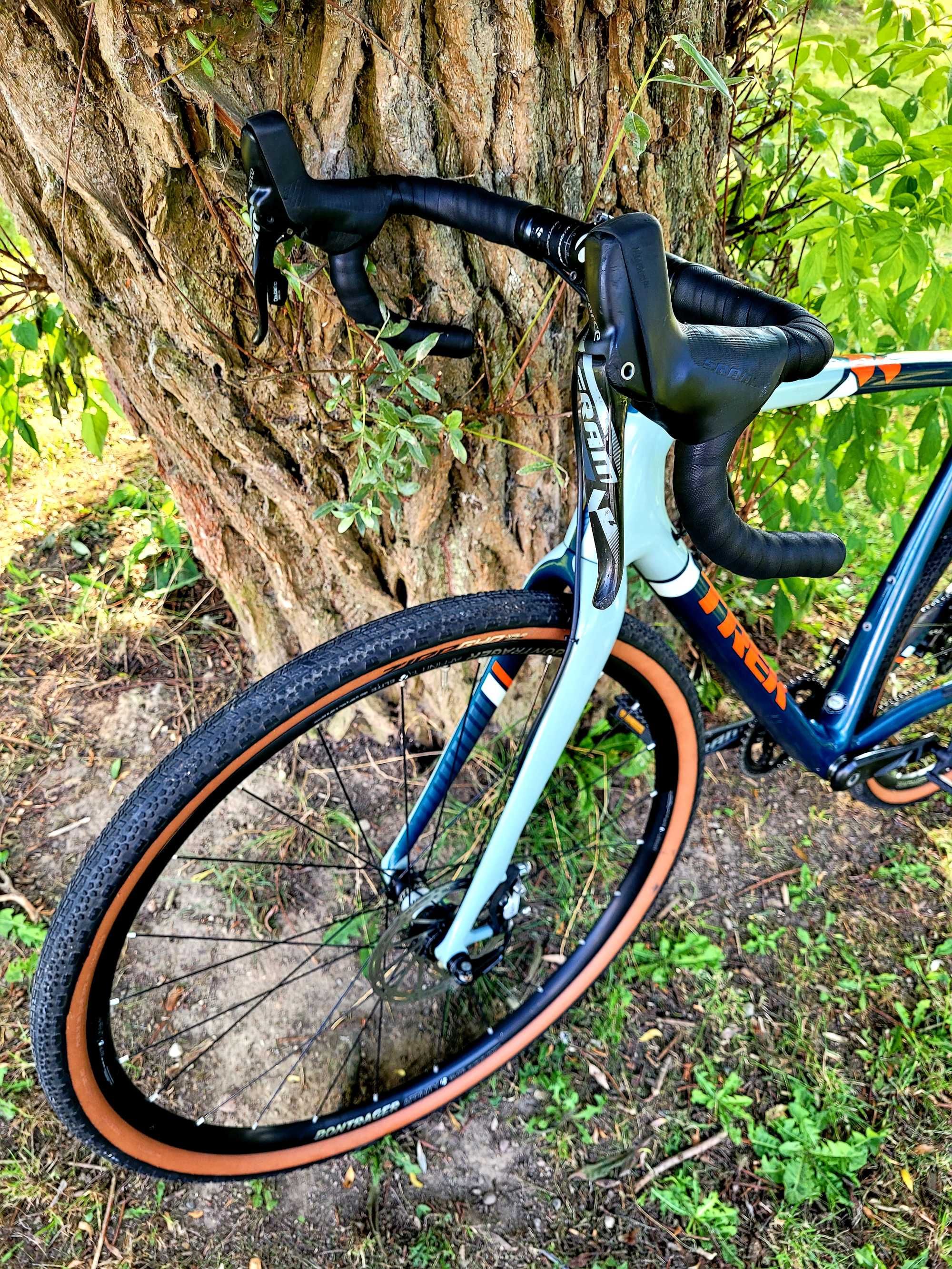 Rower Gravel Trek Boone 7 Disc ( Checkpoint ), b.lekki 8.1kg, karbon!