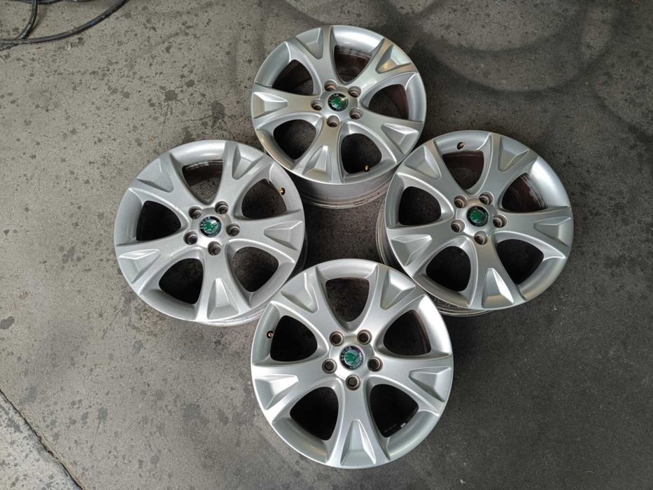 Felgi Aluminiowe oryginalne Skoda 17'' 5x112 7j et 54 F9
