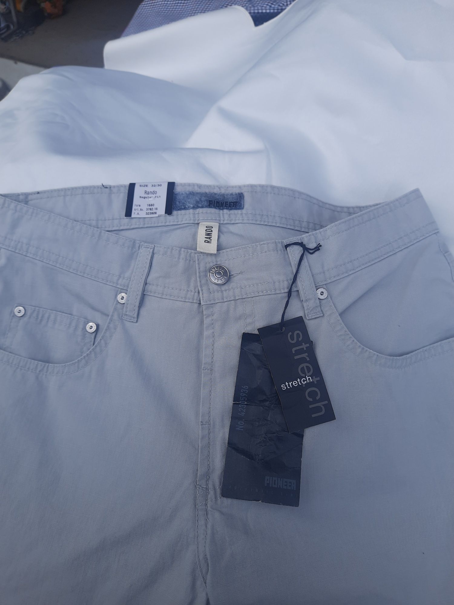 Новые мужские  летние джинсы фирмы PIONEER