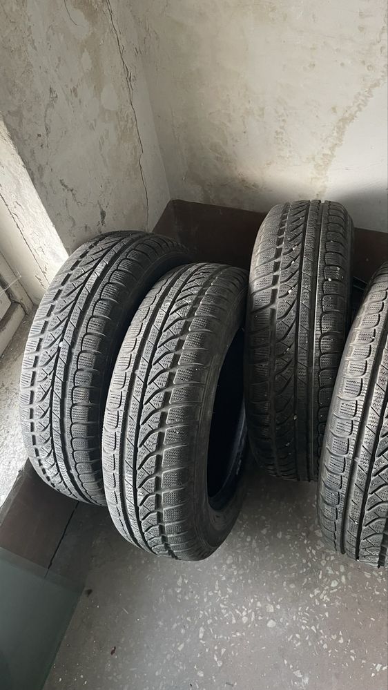 Шины Зима Dunlop протектор 7,5-7