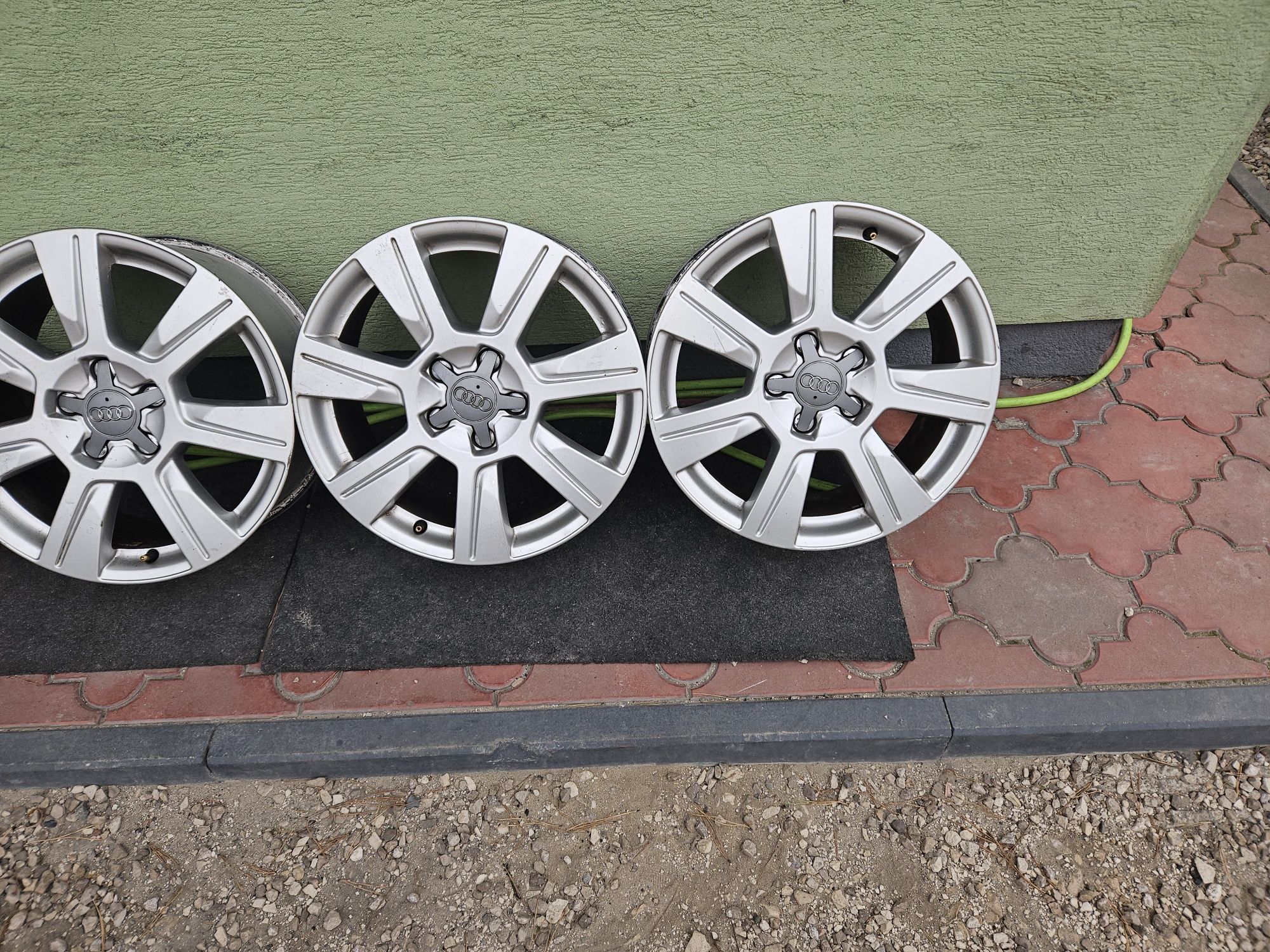 Sprzedam Alufelgi Orginalne Audi 5x112 17  A3 A4 A6 Q2 Q3