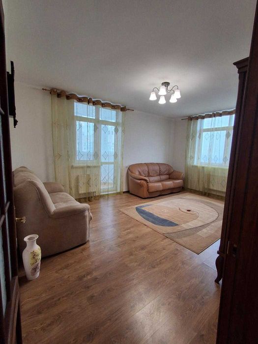 Оренда сучасної 3-к, Воскресенська 16В ЖК Паркові озера