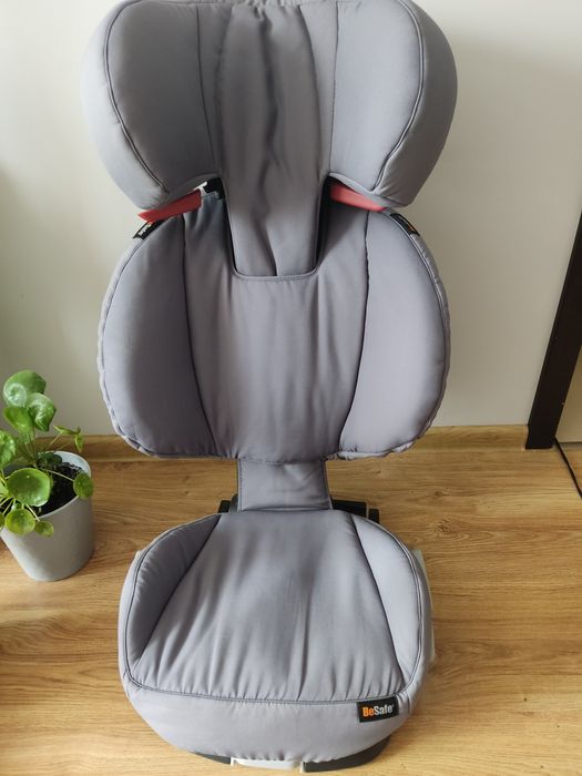 Fotelik samochodowy Besafe IZI UP X3 fix 4-12 lat, 15-36kg,szary