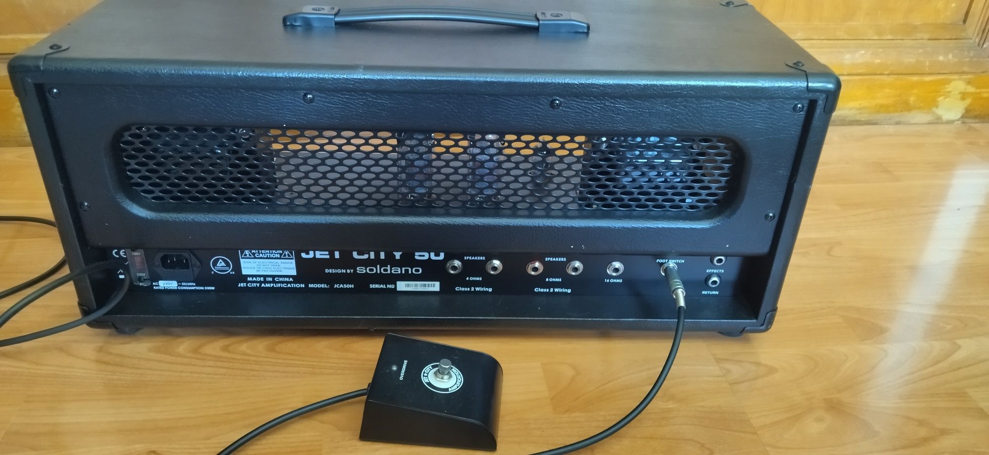 Amplificador de guitarra a válvulas Jet City 50W