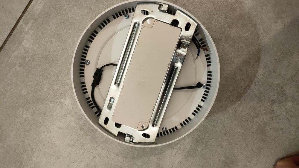 Lampa sufitowa LED natynkowa 22W