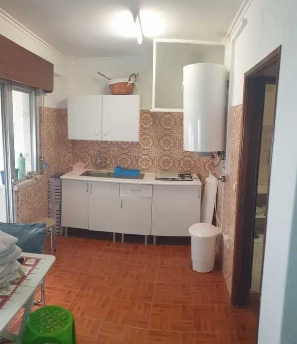 Magnífico T0, junto à Estação do Cacém