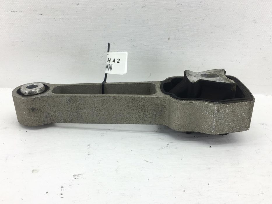 Подушка двигуна верхня VOLVO XC60 2008-2013 30793322