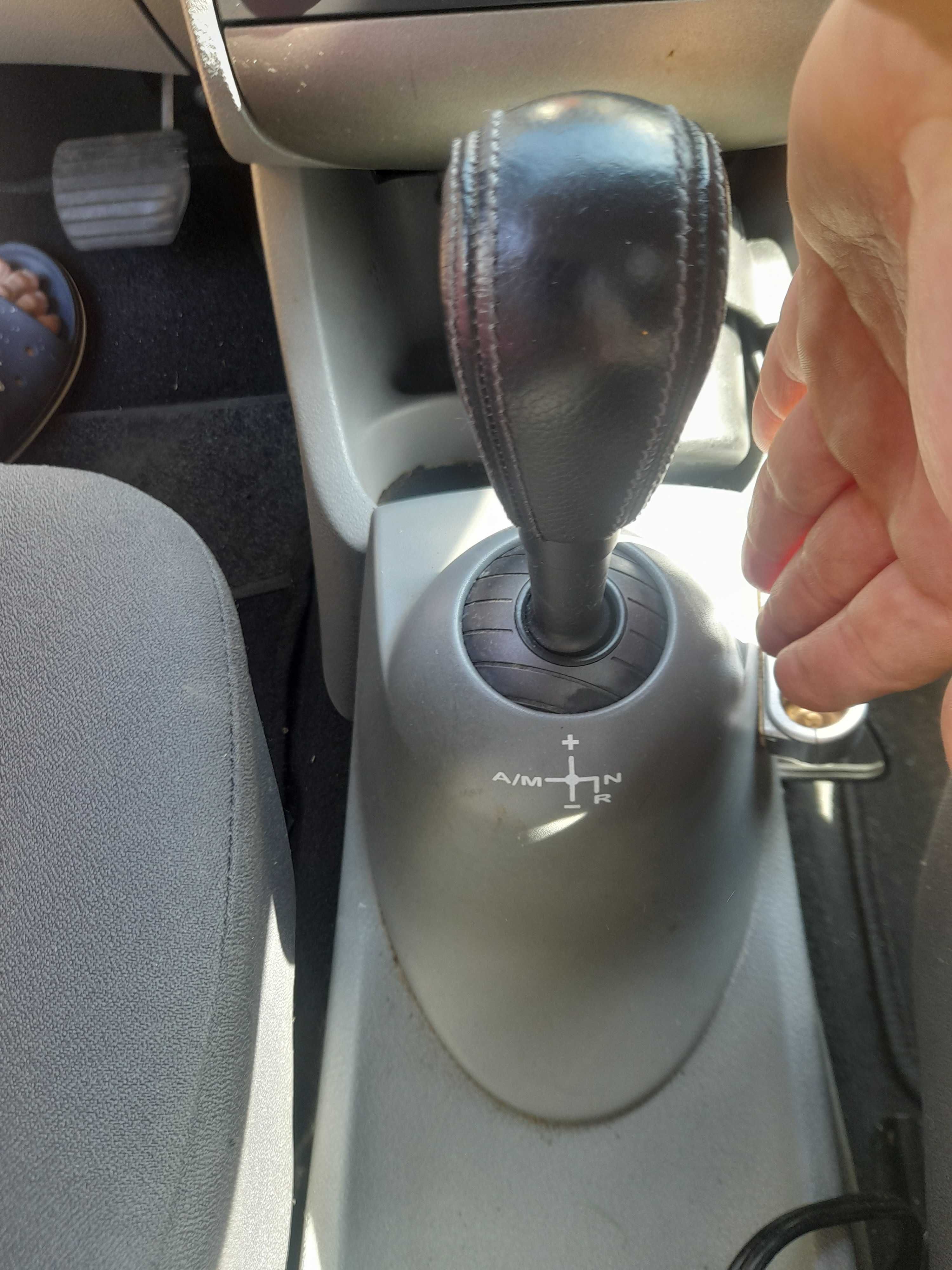 Modus  1.5 dci automat!