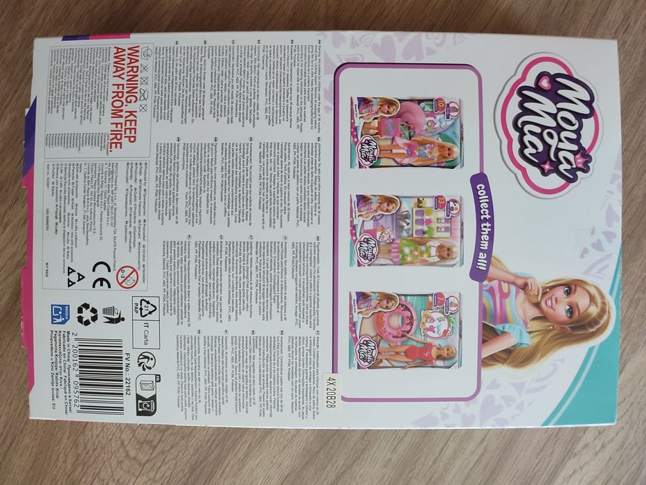 Nowa lalka Moya Mia ogrodniczka