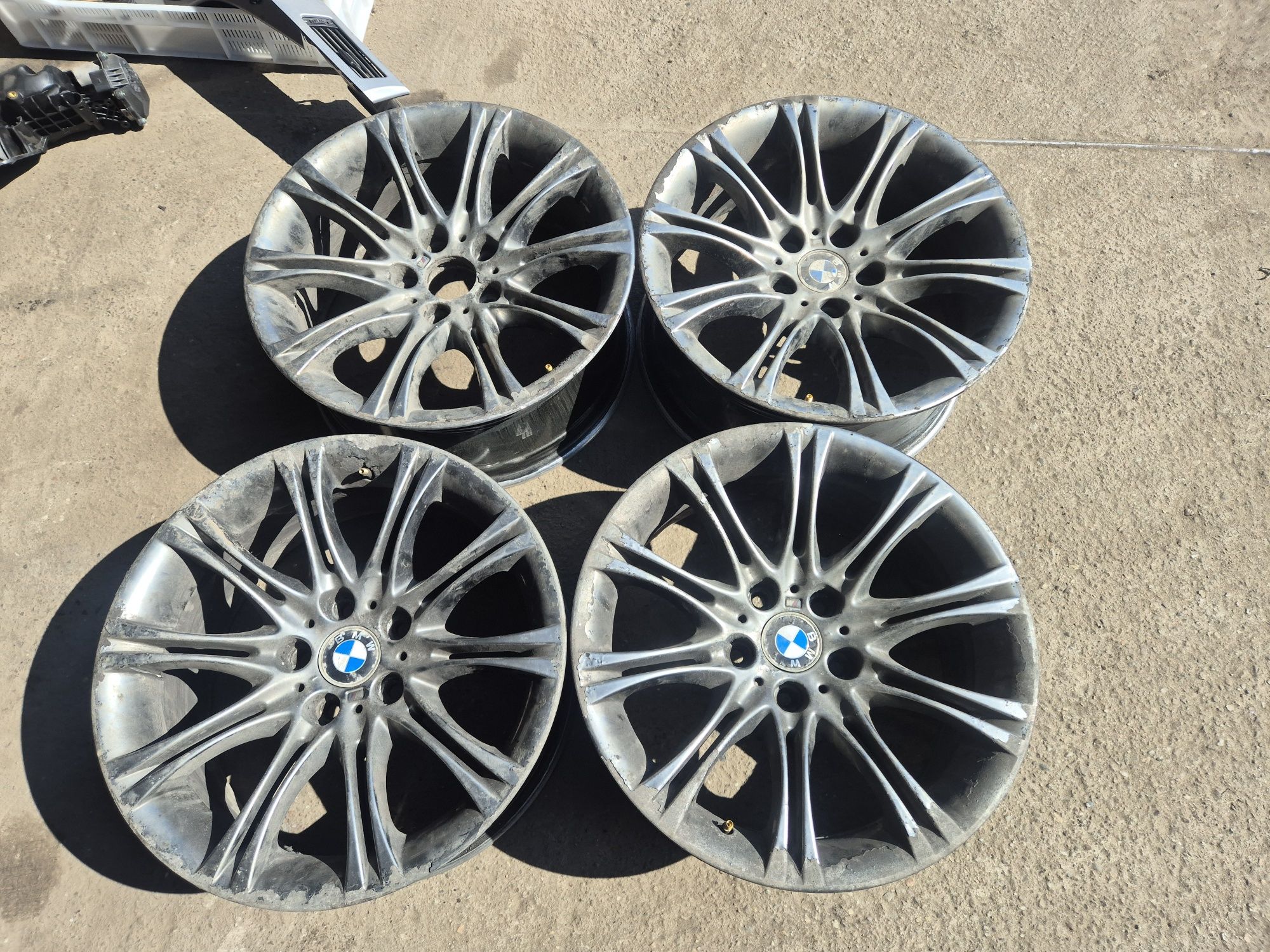 Bmw E60 E61 Felgi Alu Oryginał M-pakiet  18 5x120 et20 8J