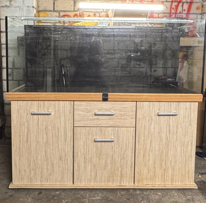 Sprzedam akwarium 450L 150x50x60