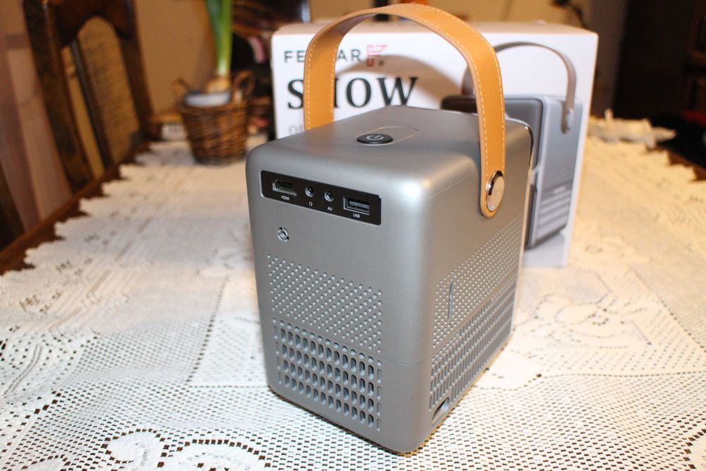 Rzutnik Mini Projektor TV LED Przenośny Full HD WiFi 5G Bluetooth NOWY