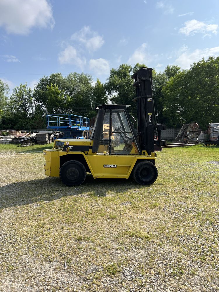 Навантажувач CAT V155B