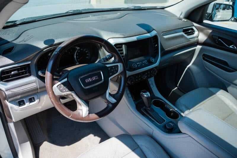 GMC Acadia SLT-1 2017