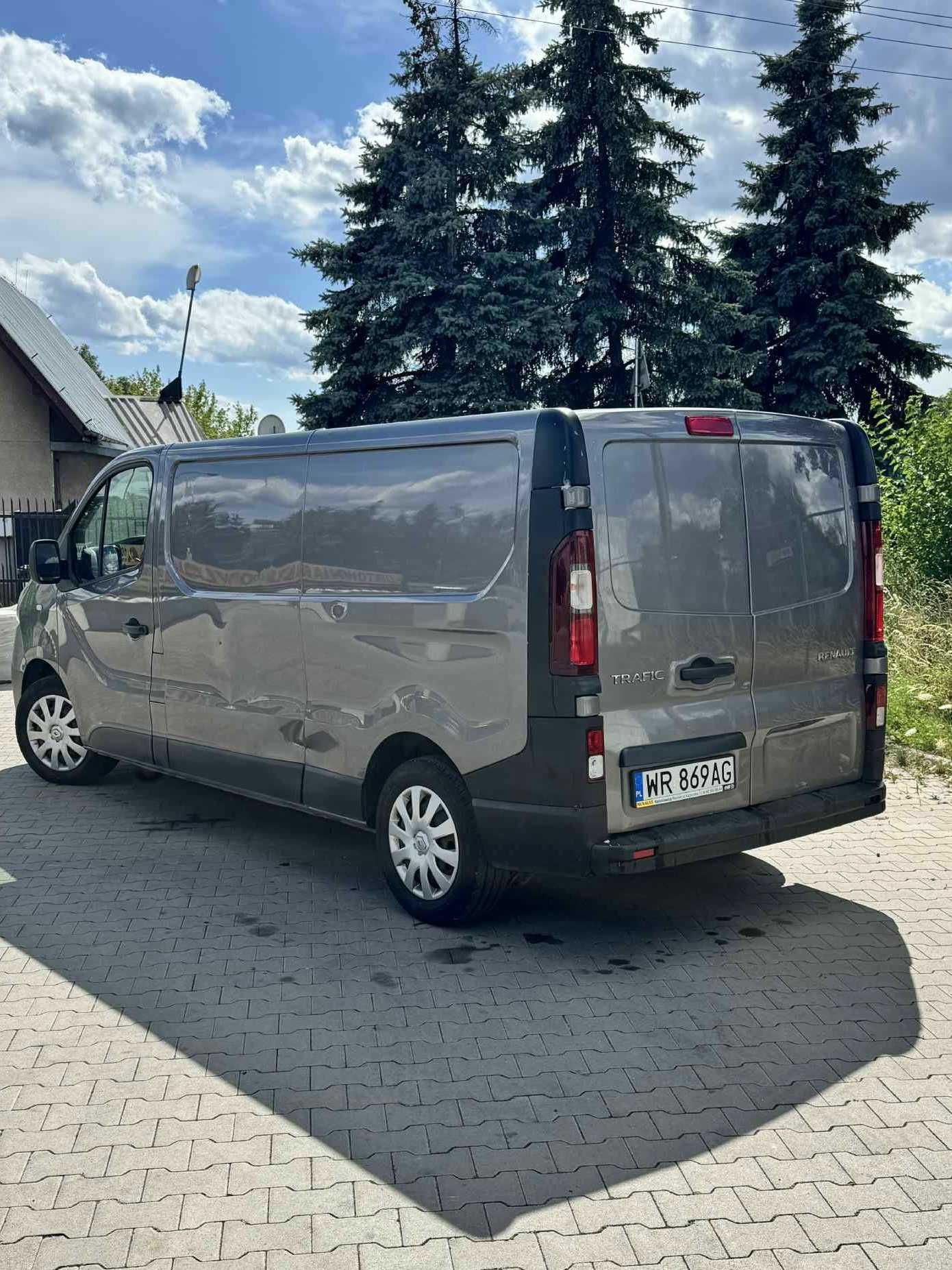 Renault Trafic L2H1 long, niski przebieg, pierwszy właściciel