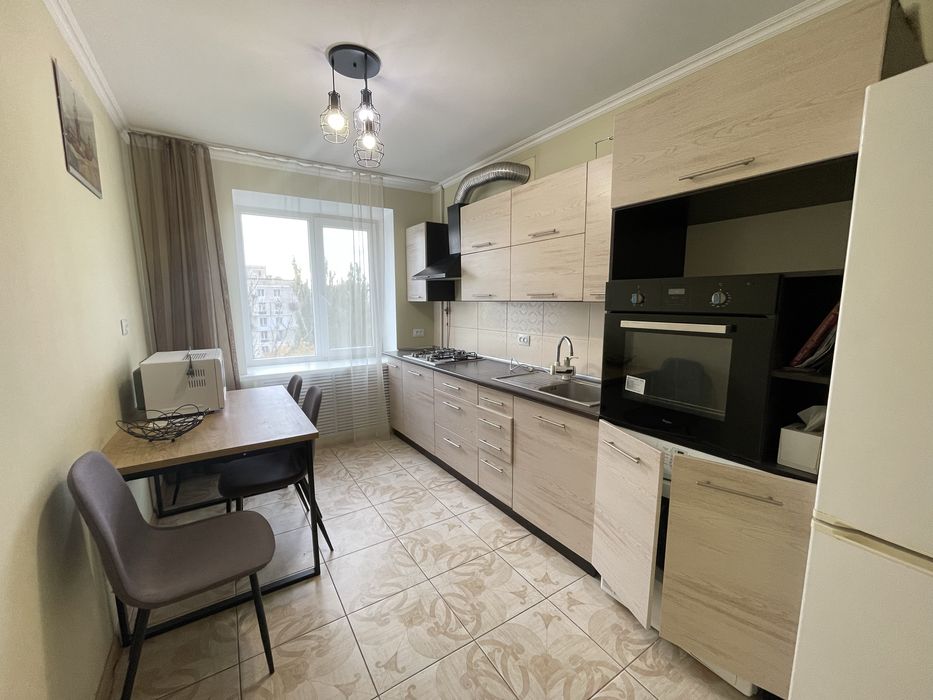 Продаю 3 чешку пл.Победы