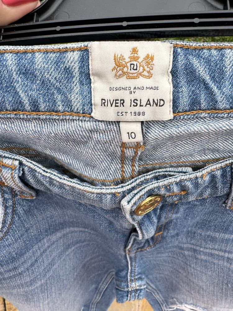 Джинсы River Island