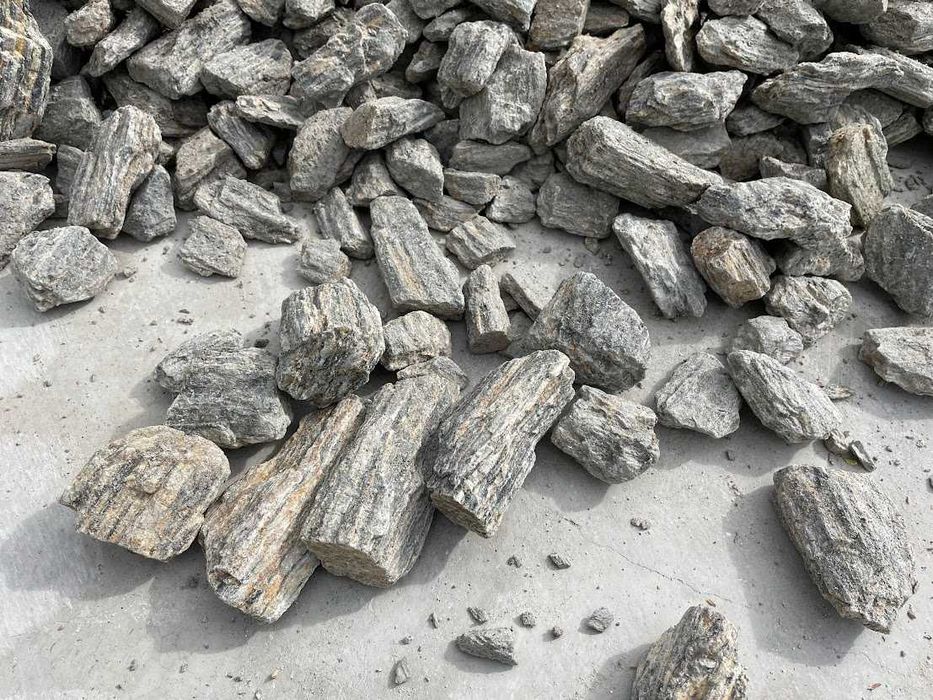 Kora Kamienna Gnejs 32-63 kamień ogrodowy ozdobny