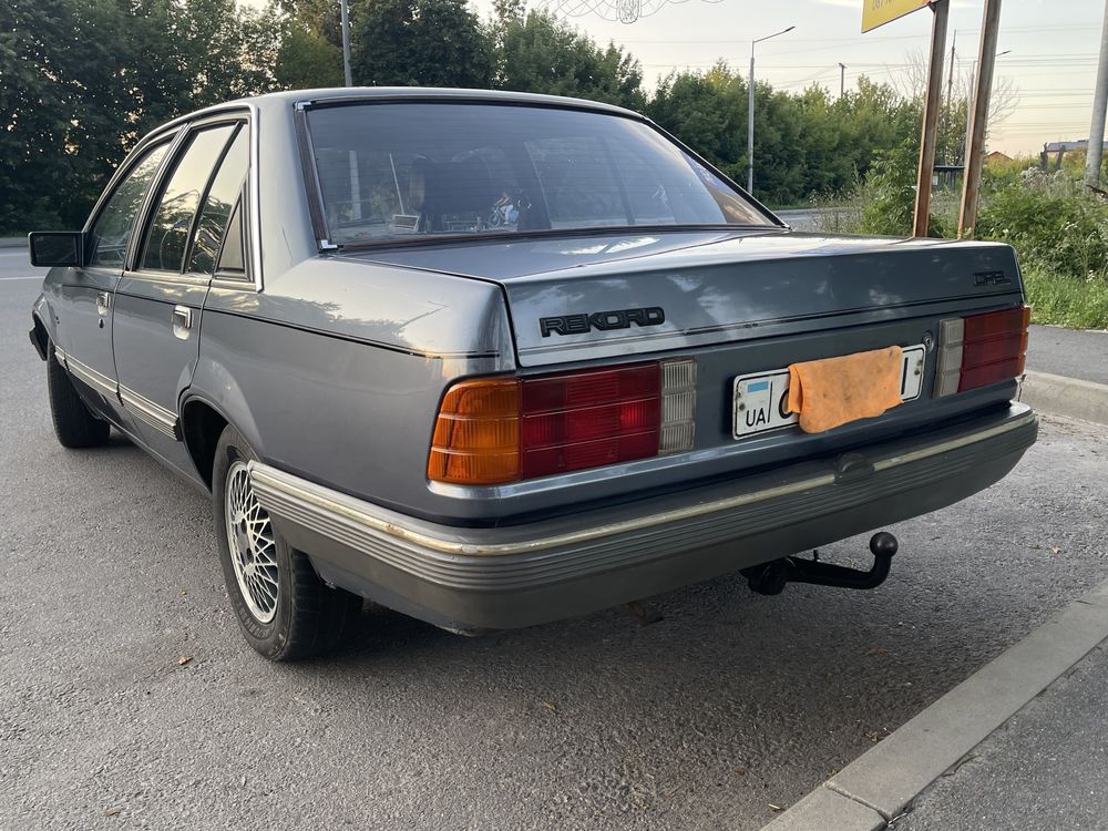 Opel Rekord E 1985