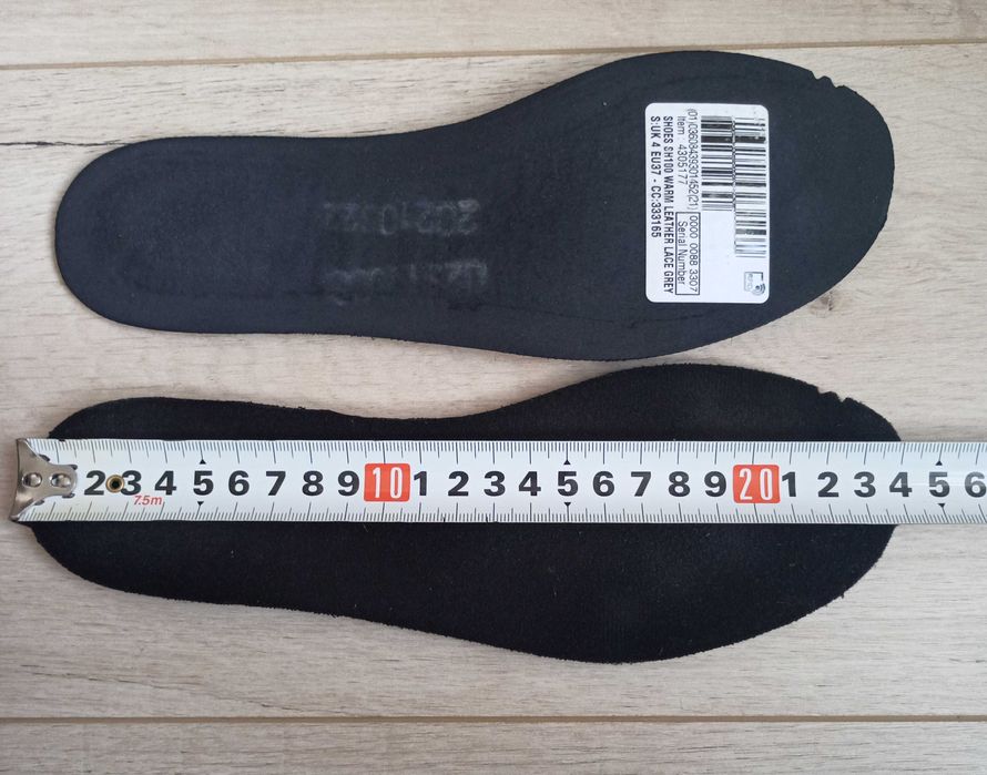 зимові черевики р 37 шкіряні водонепроникні туристичні Quechua SH500