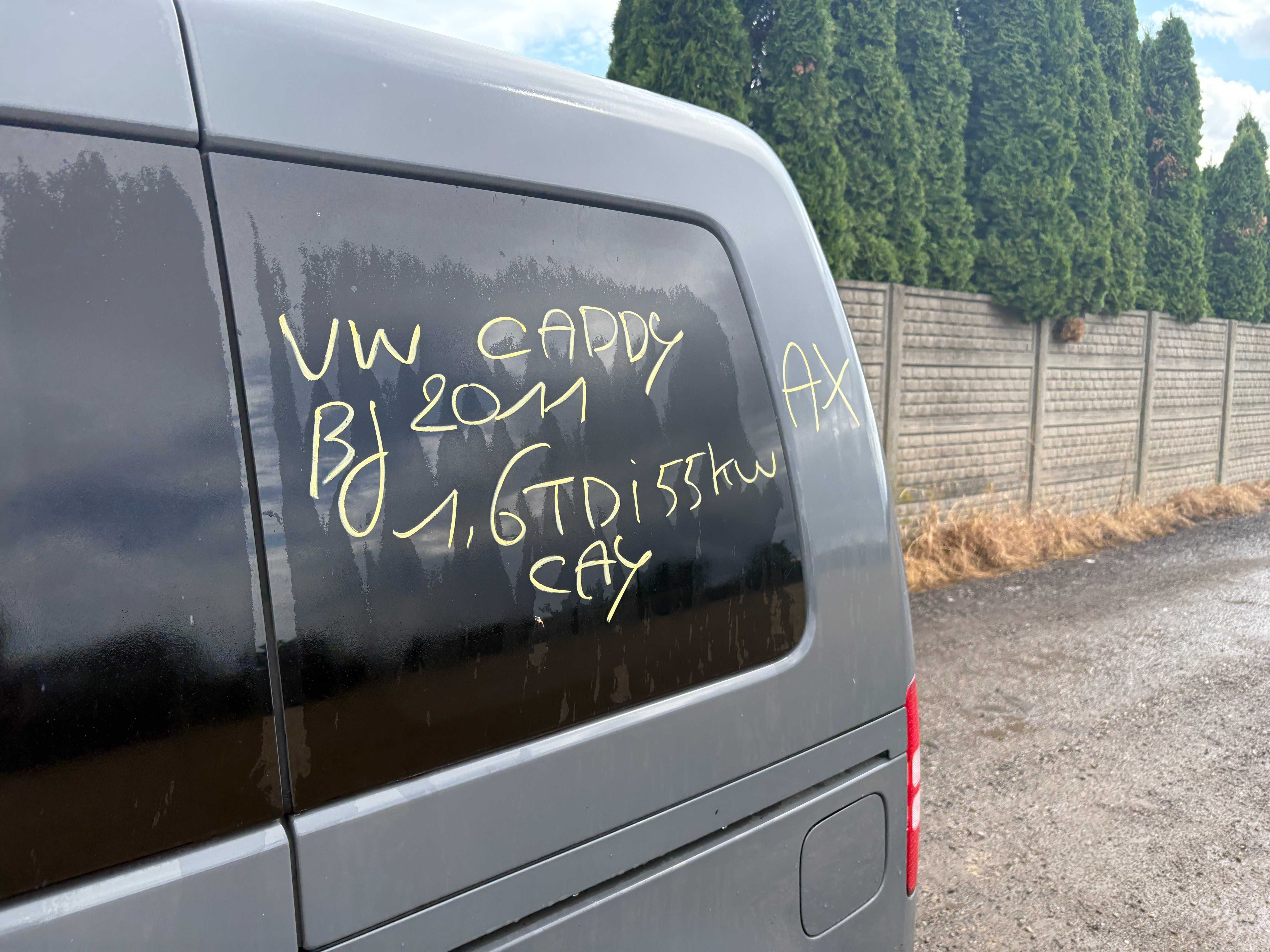 Volkswagen Caddy 3 fl 1.6 tdi w całości na części