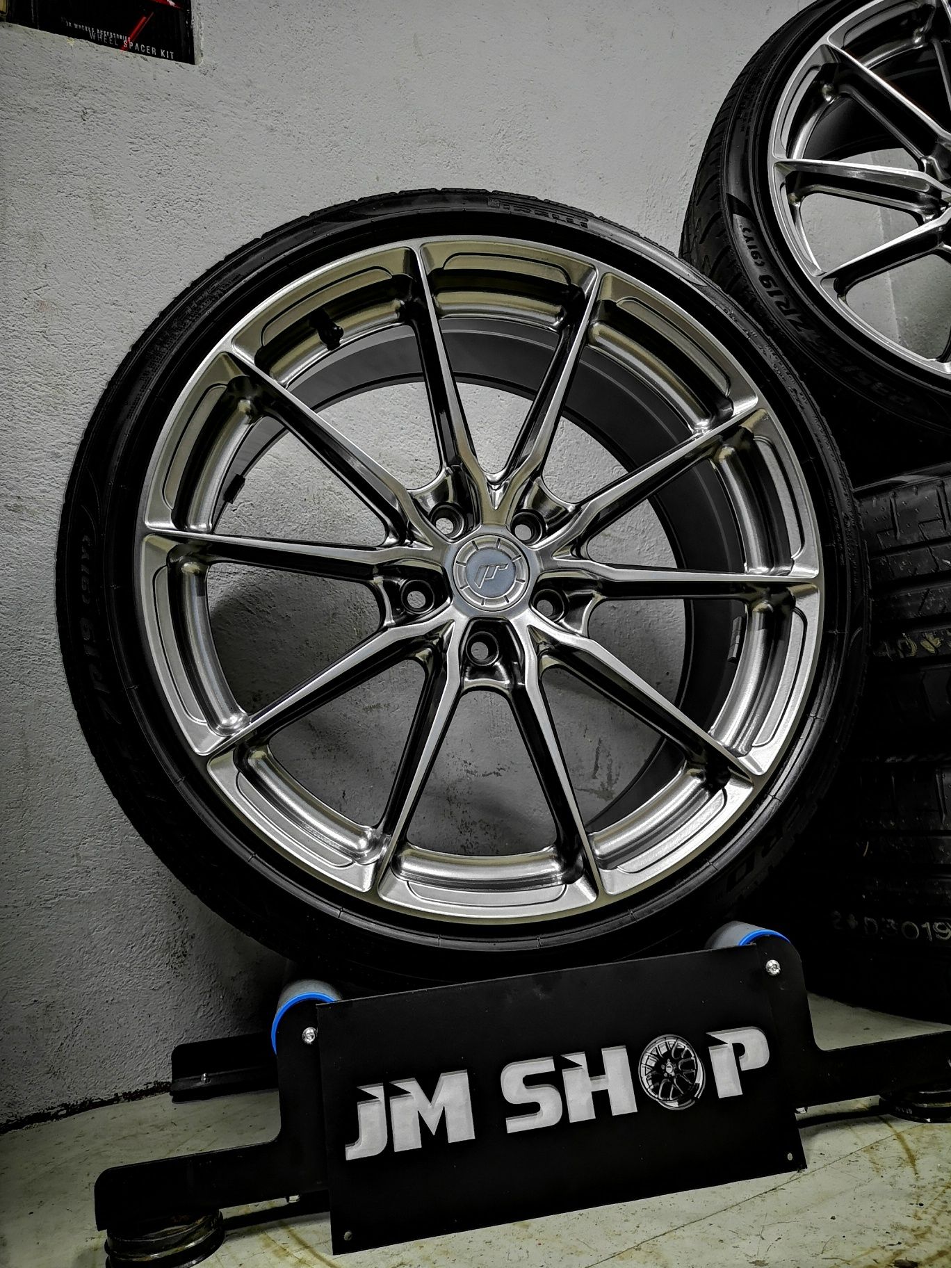 Felgi Japan Racing JR37 19" 8,5J ET35 5x112 Hyper Black