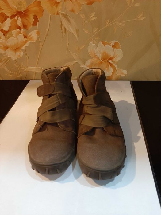 Дитячі теплі замшеві ботинки розмір 30