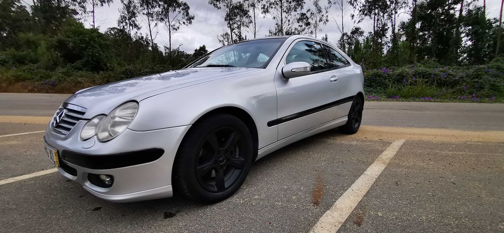 Mercedes-Benz C180 Sport Coupé Kompressor Classic Aut
