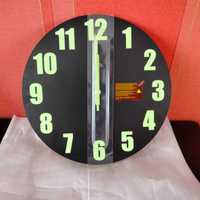 Zegar Świecący w nocy  ścienny DIYZON 30 cm