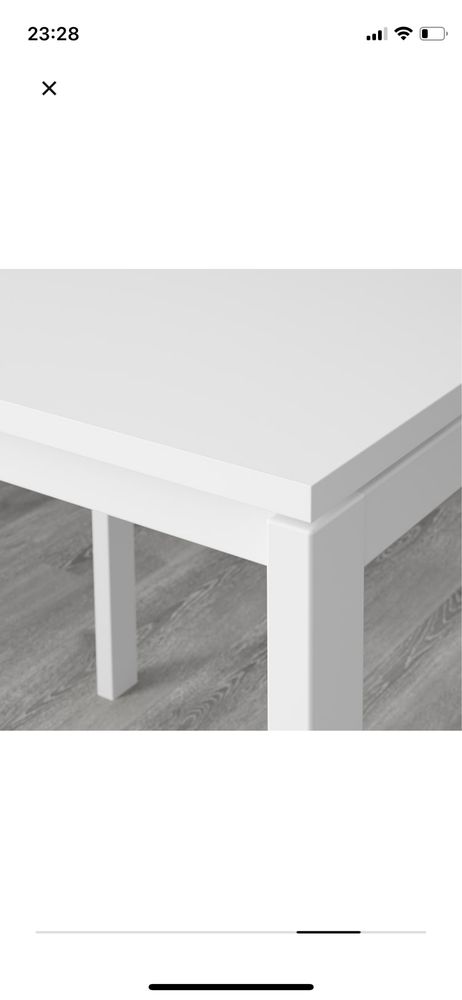 Mesa branca (Ikea)