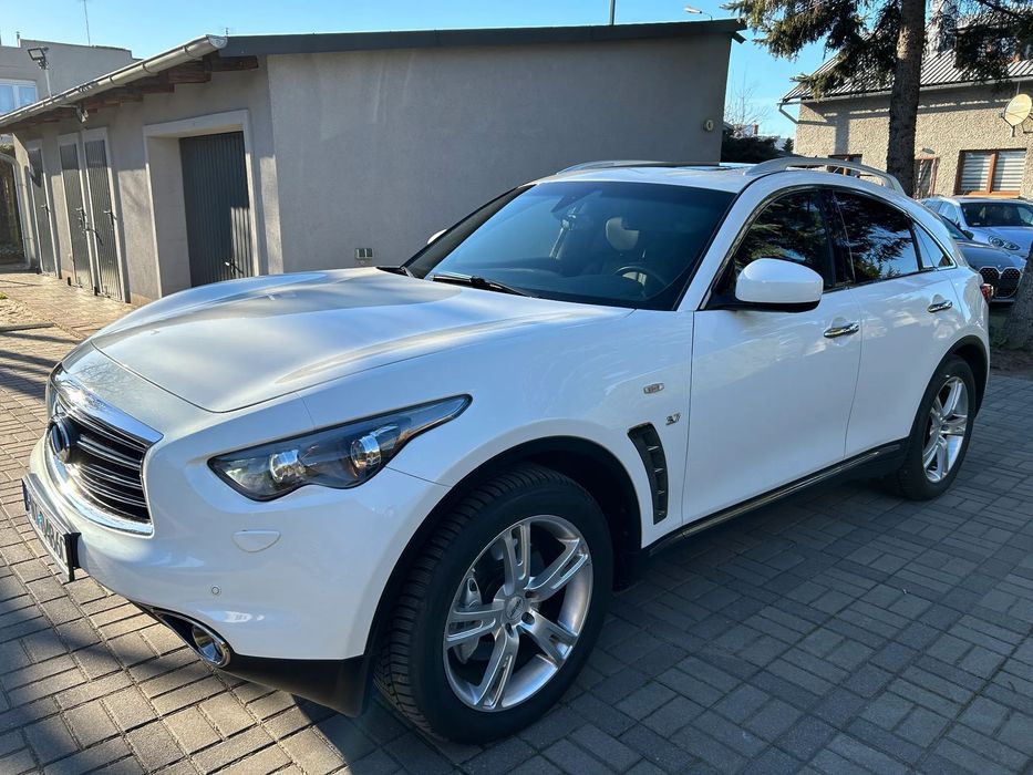 Infiniti QX70 3.7 V6 320 KM Permium S Europa 71 Netto