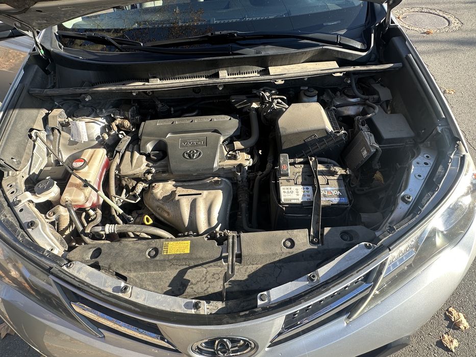 Продам Toyota RAV4