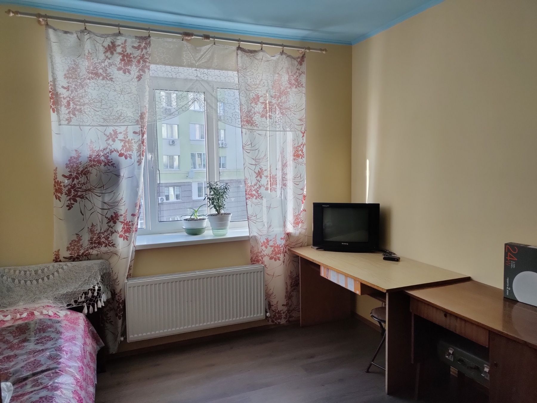 Продам 1кімтатну квартиру в Нових Петрівцях.