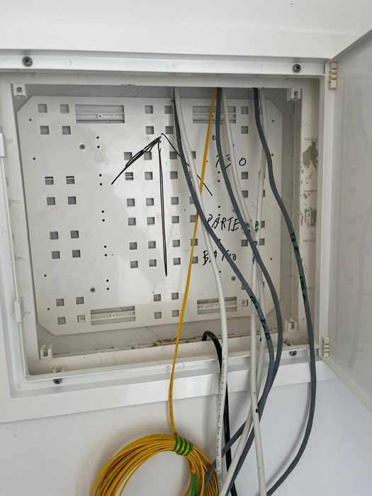 Instalação e reparação Elétrica, wall Box Painéis Fotovoltaicos