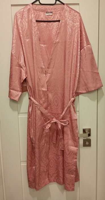 Różowy szlafrok rozm. M/L Pepco