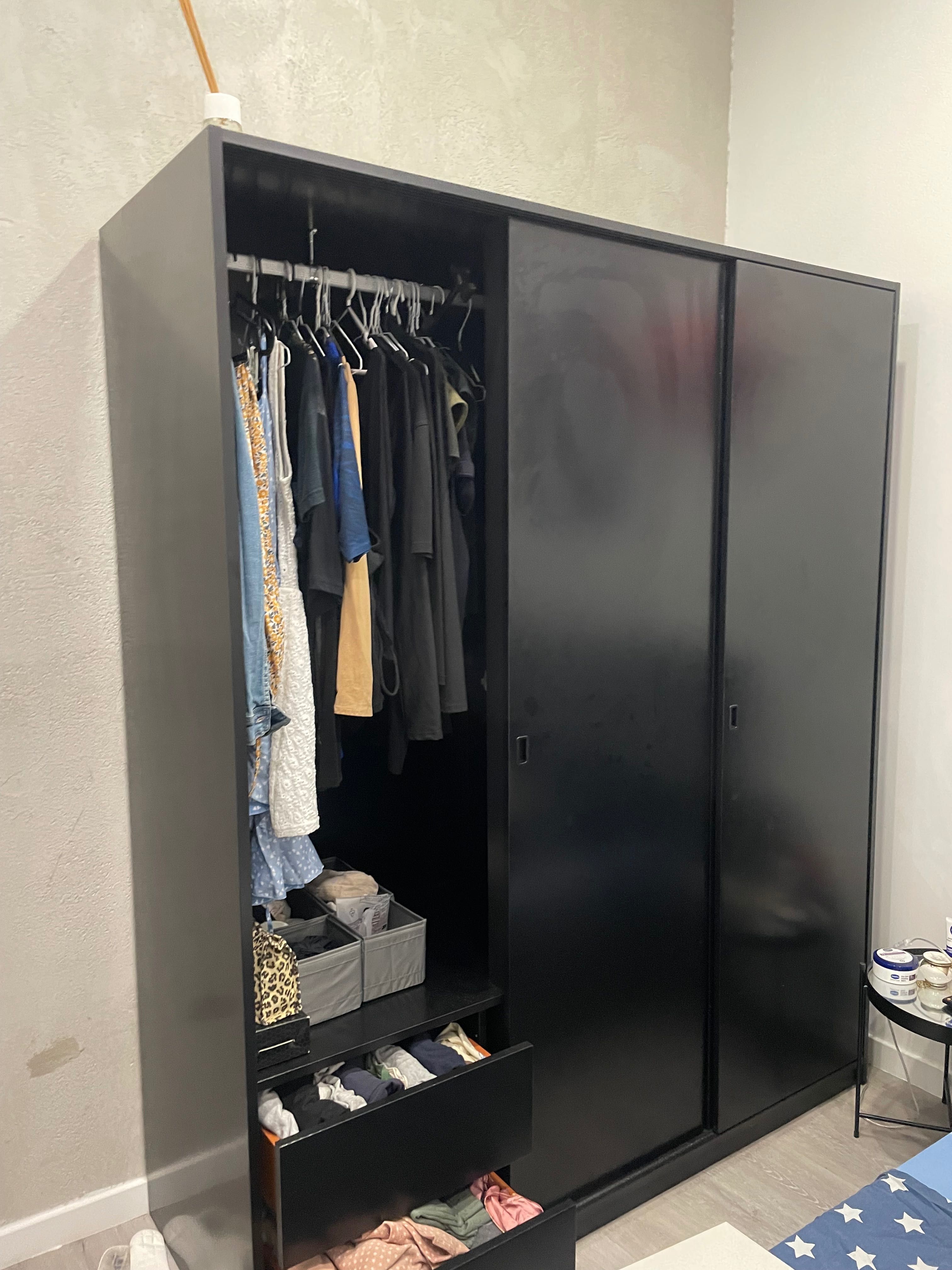 Jogo de Quarto, Cama, guarda-roupa e mesa de cabeceira