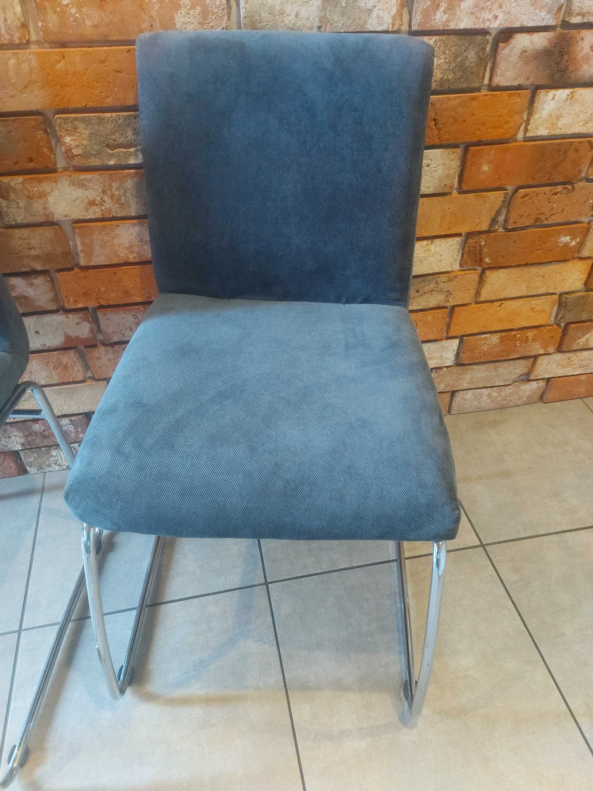 Nowe krzesła jadalnia