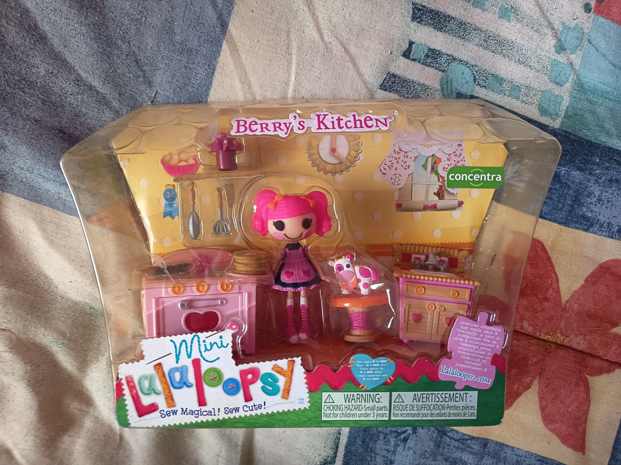 Mini Lalaloopsy com acessório