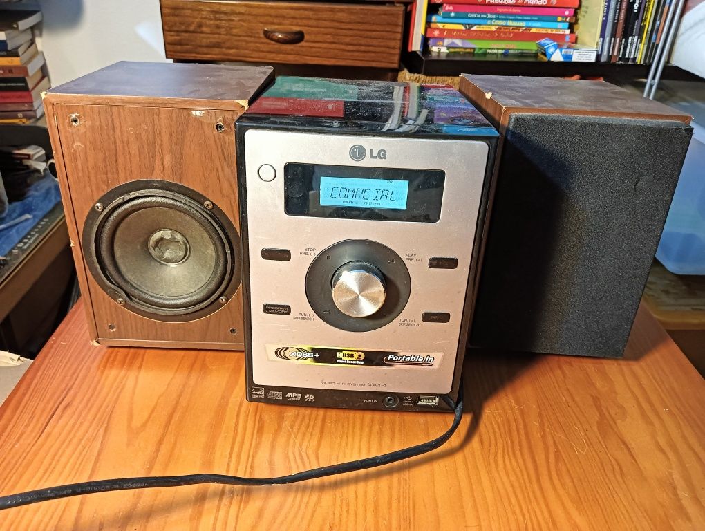Aparelhagem LG com leitor de CD, MP3 etc*