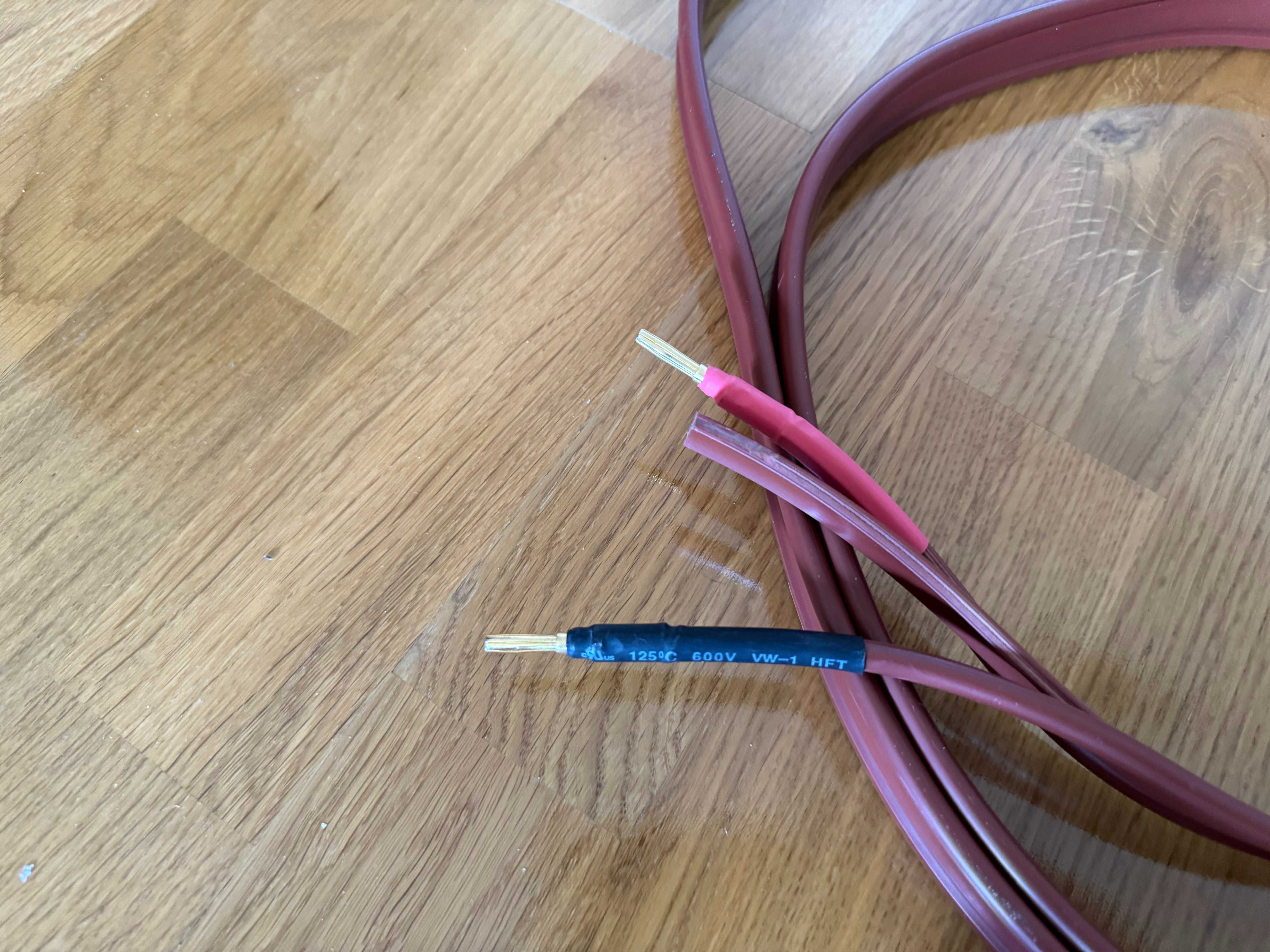 Kabel głośnikowy Van den Hul The Magnum Hybrid 2 x 2.5 m - banany