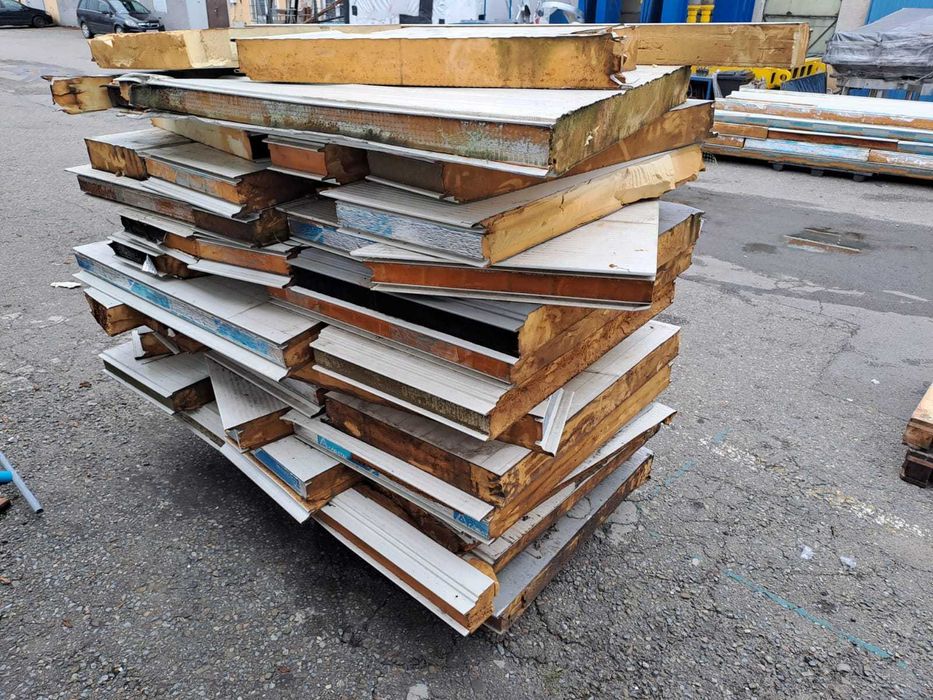 Płyta warstwowa PIR jak obornicka - paleta końcówki grubość 100 mm